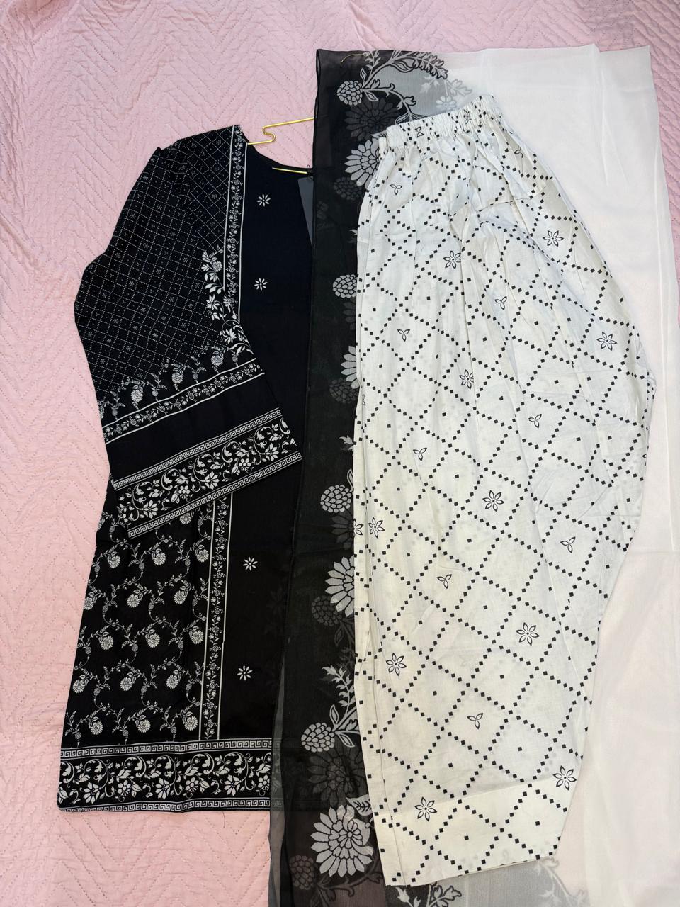 Hit Article Original Brand by Shaista Lodhi Monochrome Digital Printed 3pc Stitched Lawn fabric Chiffon Dupatta Medium Length Shirt