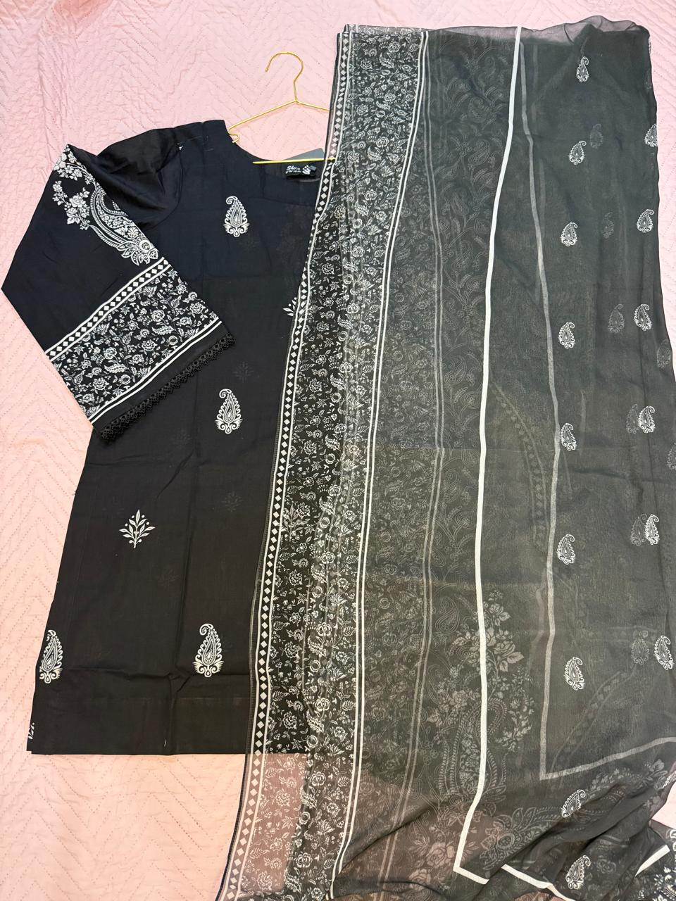 Hit Article Original Brand by Shaista Lodhi Monochrome Digital Printed  3pc Stitched Lawn fabric Chiffon Dupatta Medium Length Shirt